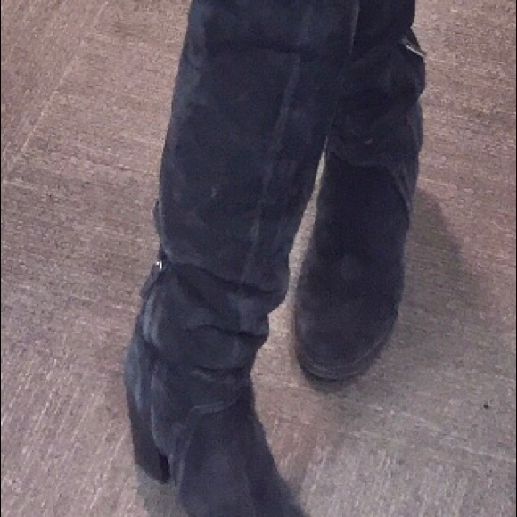 Vince Camuto Over the Knee Boot 9M - Picture 2 of 5